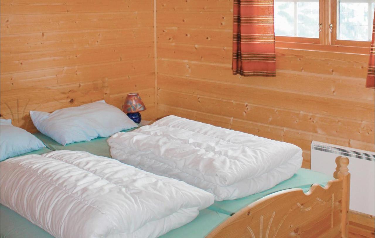 Cozy Home In Fjaerland With House A Mountain View Εξωτερικό φωτογραφία